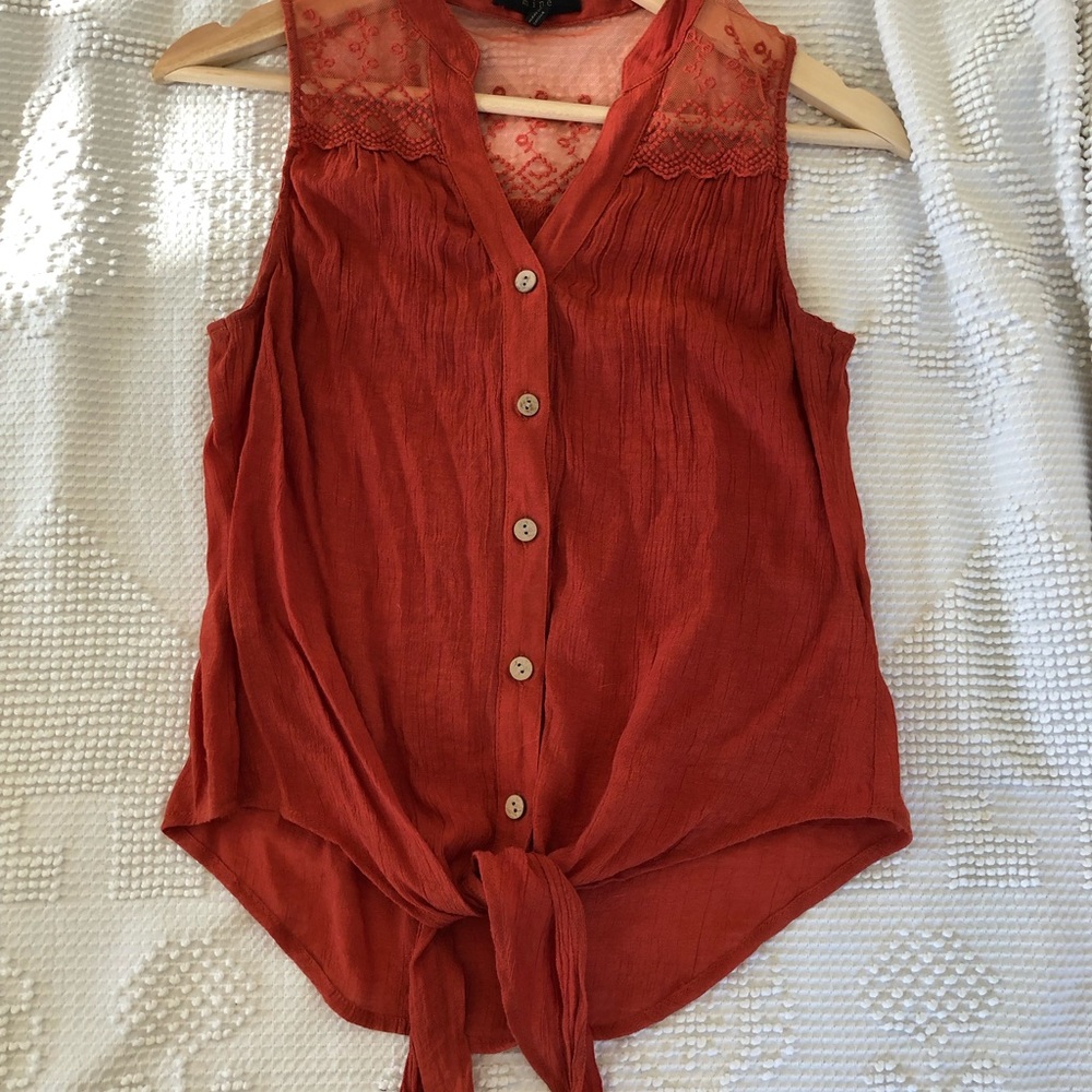 Tie front top